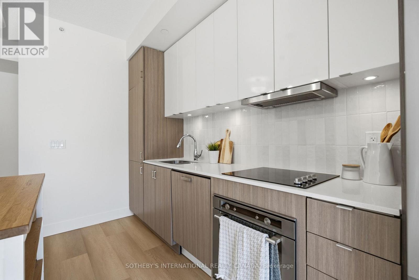A201 - 5230 Dundas Street, Burlington, Ontario  L7L 0J5 - Photo 9 - W13537982