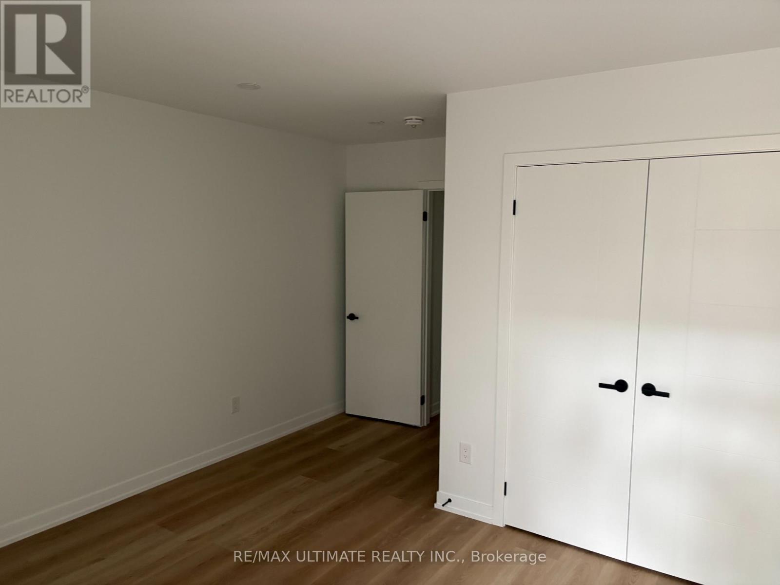 Lower - 249 Silverthorn Avenue, Toronto, Ontario  M6N 3K2 - Photo 11 - W13592414