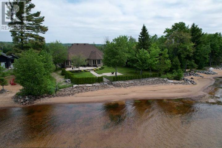 857 Sunnyside Beach Rd, Sault Ste. Marie, Ontario  P6A 6K4 - Photo 45 - SM262071