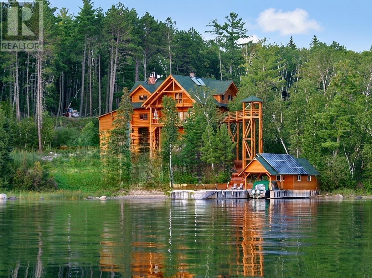 Pipestone Peninsula|Moore Bay Castle - Lake of the Woods, Sioux Narrows, Ontario