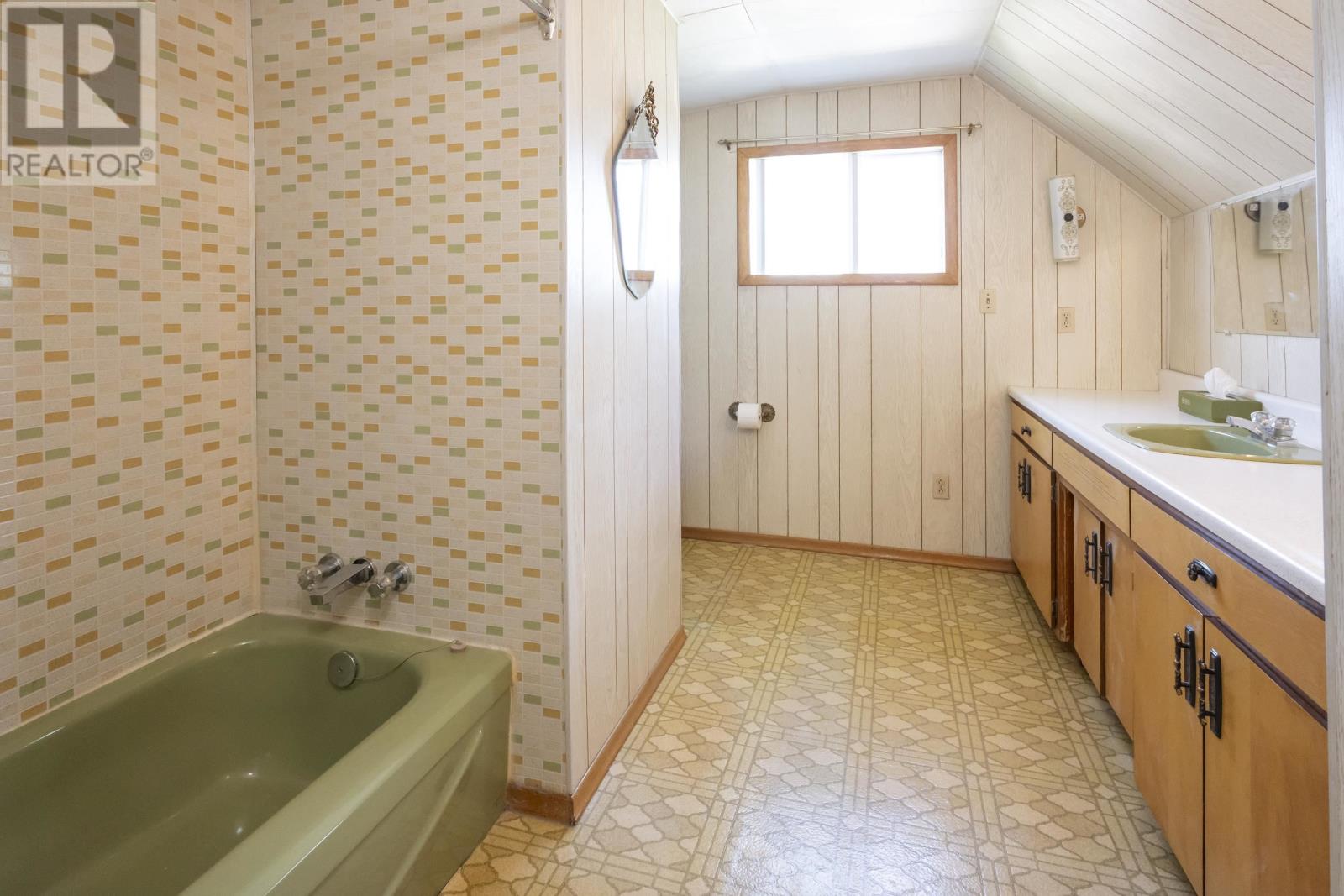 520 Mcpherson St, Thunder Bay, Ontario  P7C 2Y6 - Photo 25 - TB2602178