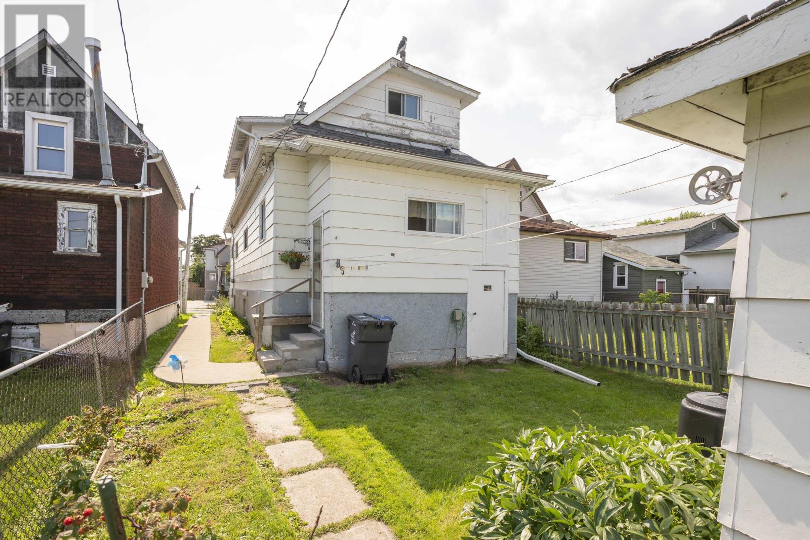 520 Mcpherson St, Thunder Bay, Ontario  P7C 2Y6 - Photo 30 - TB2602178