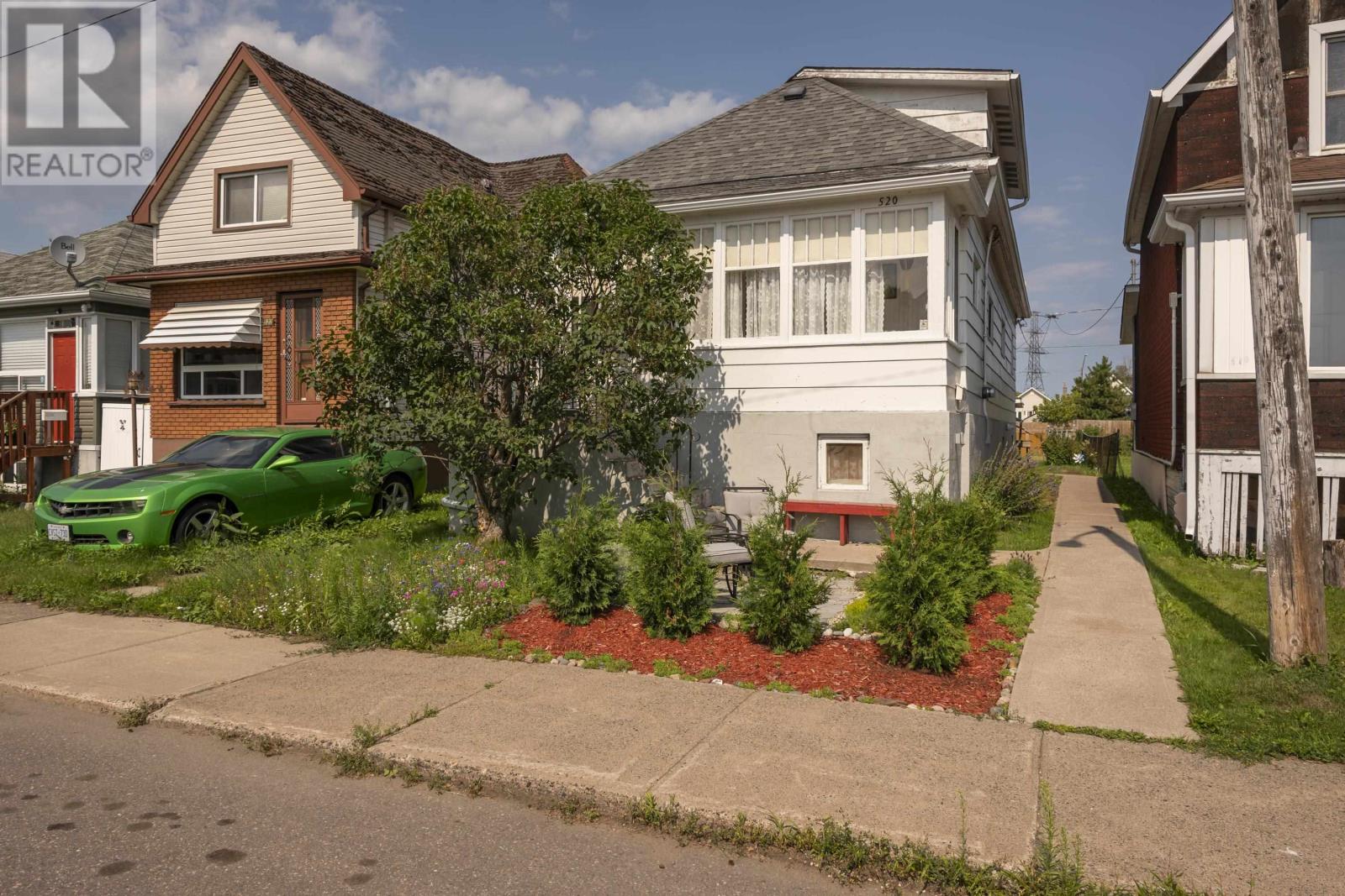 520 Mcpherson St, Thunder Bay, Ontario  P7C 2Y6 - Photo 2 - TB2602178