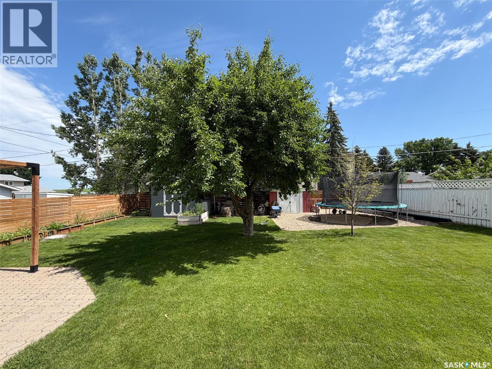 386 4th Street E, Shaunavon, Saskatchewan  S0N 2M0 - Photo 35 - SK042692