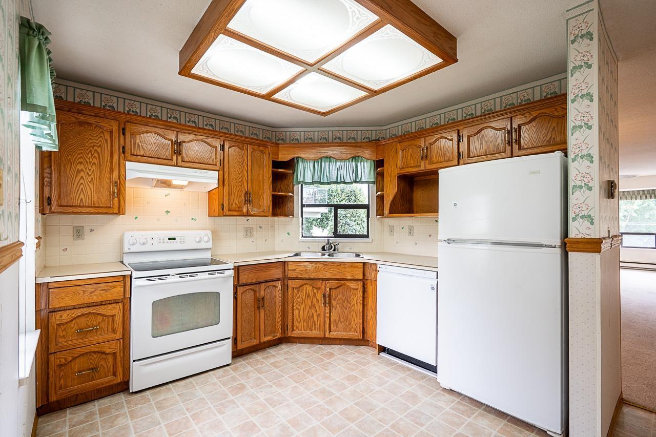 201 14957 Thrift Avenue, White Rock, British Columbia  V4B 2K1 - Photo 15 - R3153217