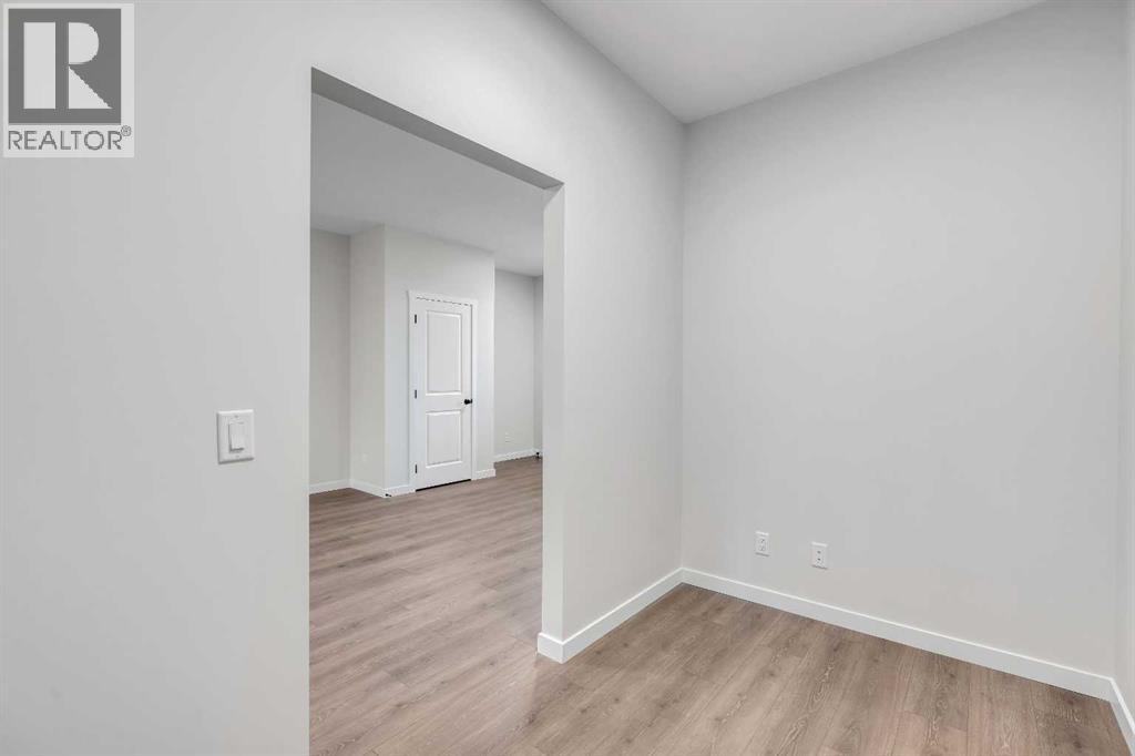 50 Creekview Gardens SW, Calgary, Alberta  T2X 4Y1 - Photo 10 - A2316512