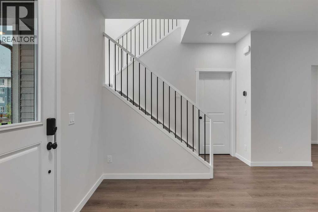 50 Creekview Gardens SW, Calgary, Alberta  T2X 4Y1 - Photo 3 - A2316512