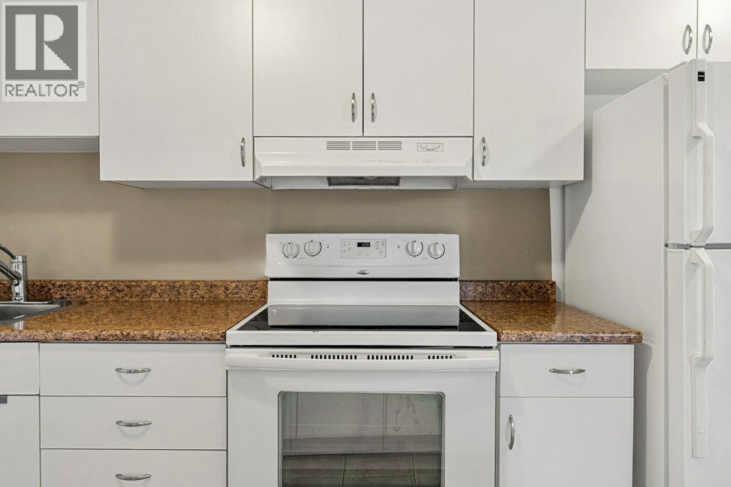 B, 6120 33 Avenue NW, Calgary, Alberta  T3B 1B8 - Photo 10 - A2332235