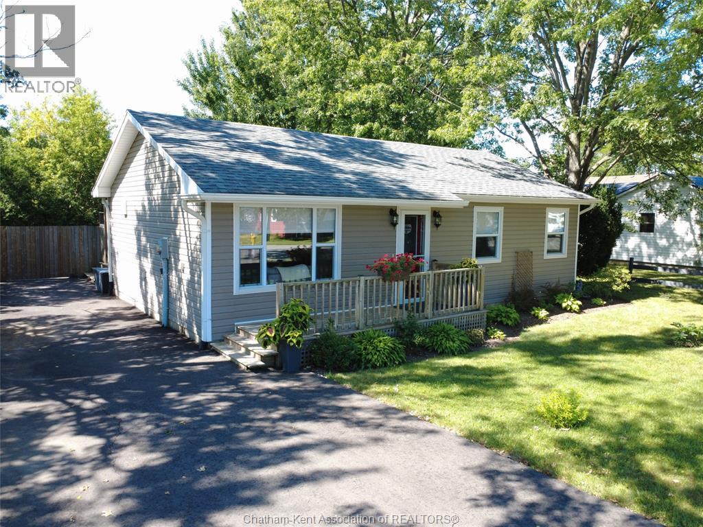 MLS# 26018849: 8585 James STREET, Charing Cross, Canada