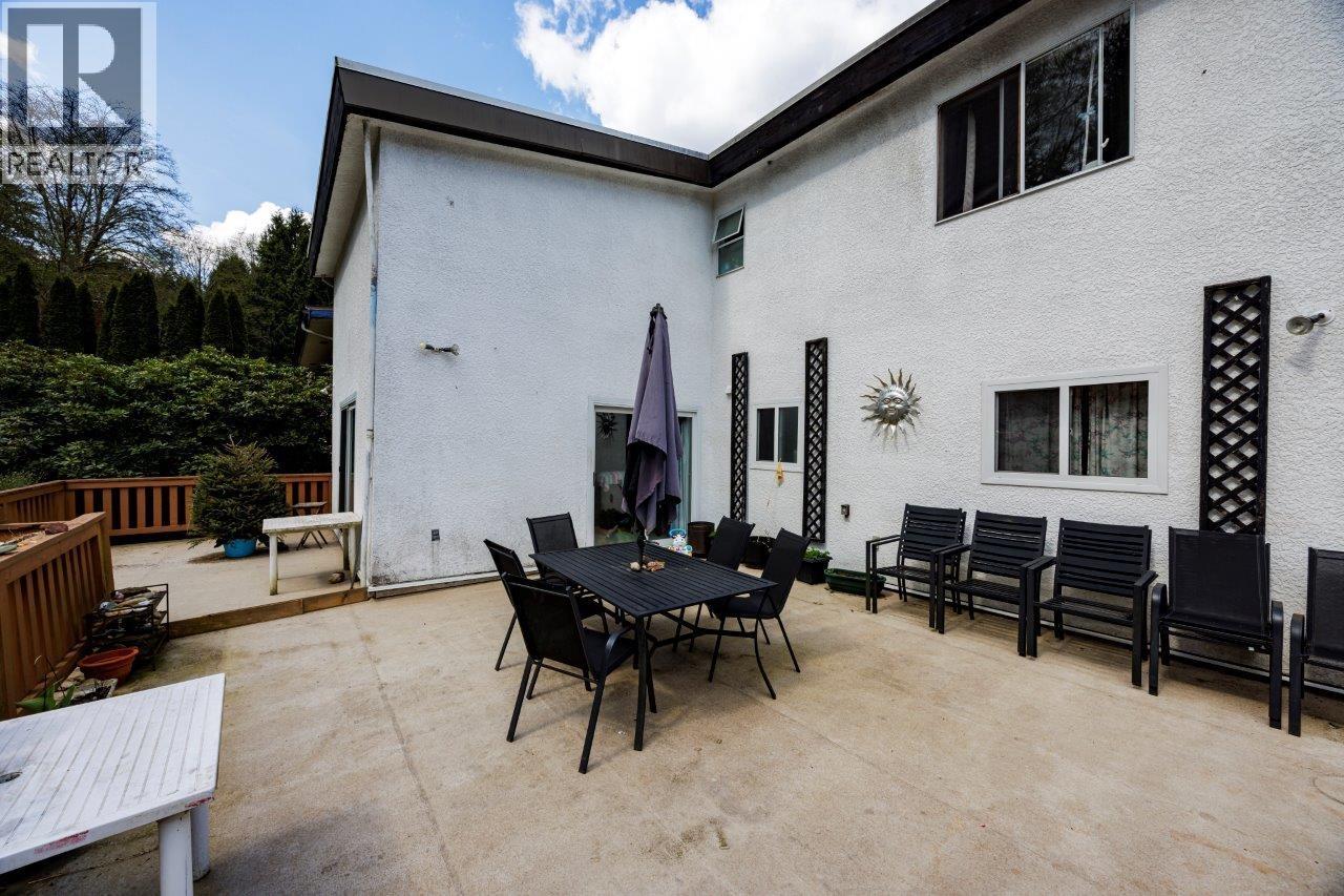 4339 Cliffmont Road, North Vancouver, British Columbia V7G 1J6 - Photo 4 - R3153280