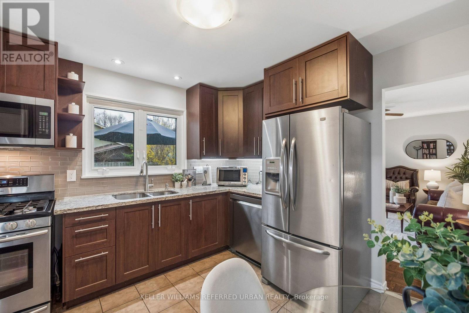 78 Springhead Gardens, Richmond Hill, Ontario  L4C 5B9 - Photo 13 - N13530048