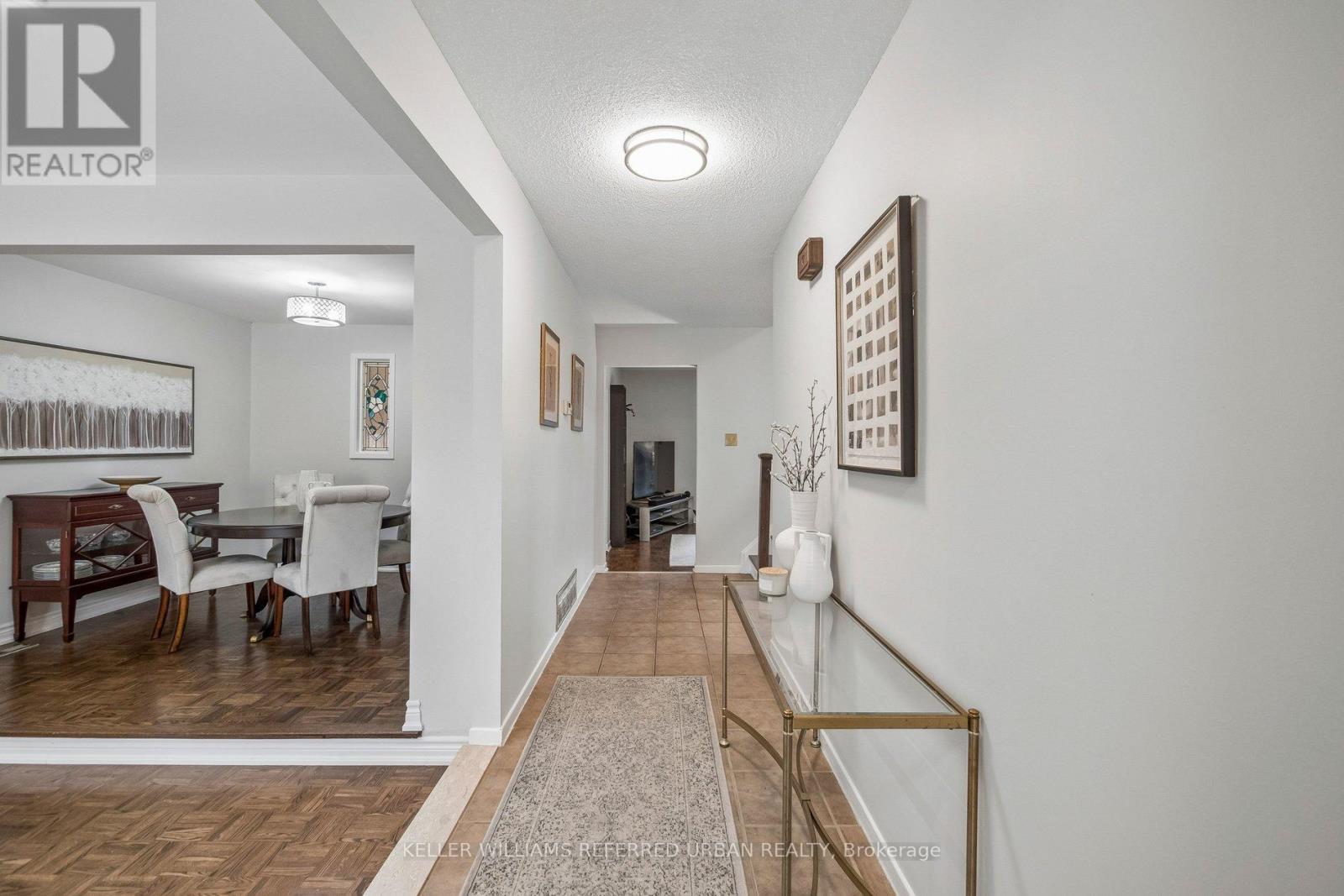78 Springhead Gardens, Richmond Hill, Ontario  L4C 5B9 - Photo 6 - N13530048