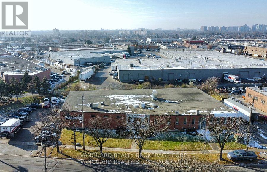 185 TORYORK DRIVE, Toronto, Ontario