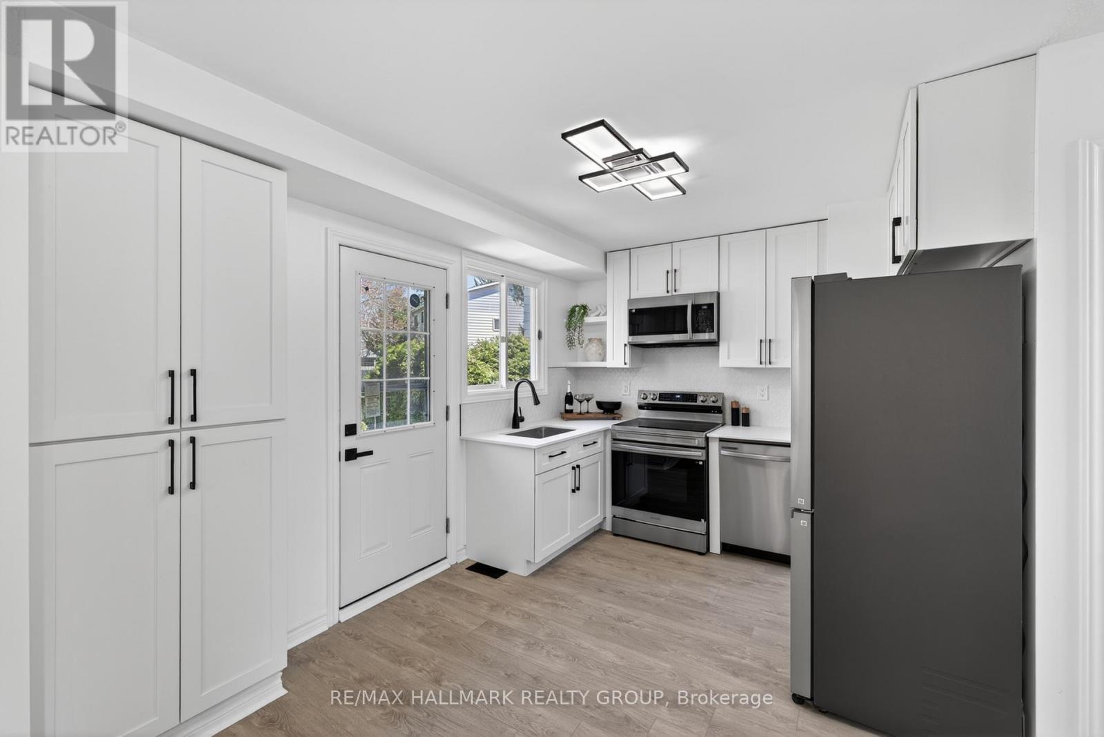 226 Old Colony Road, Ottawa, Ontario  K2L 1M7 - Photo 14 - X13206936