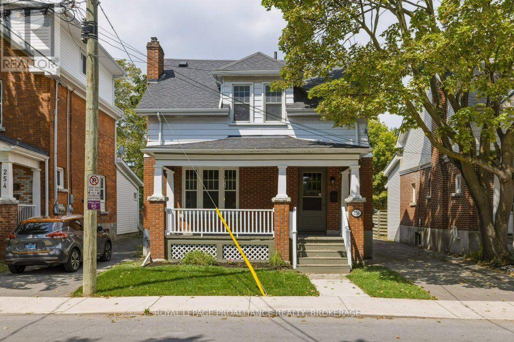 256 Collingwood Street, Kingston, Ontario  K7L 3X8 - Photo 1 - X13644746