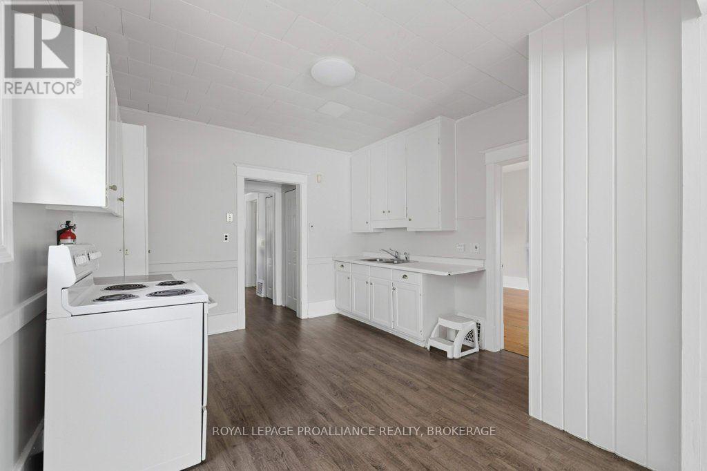 256 Collingwood Street, Kingston, Ontario  K7L 3X8 - Photo 9 - X13644746