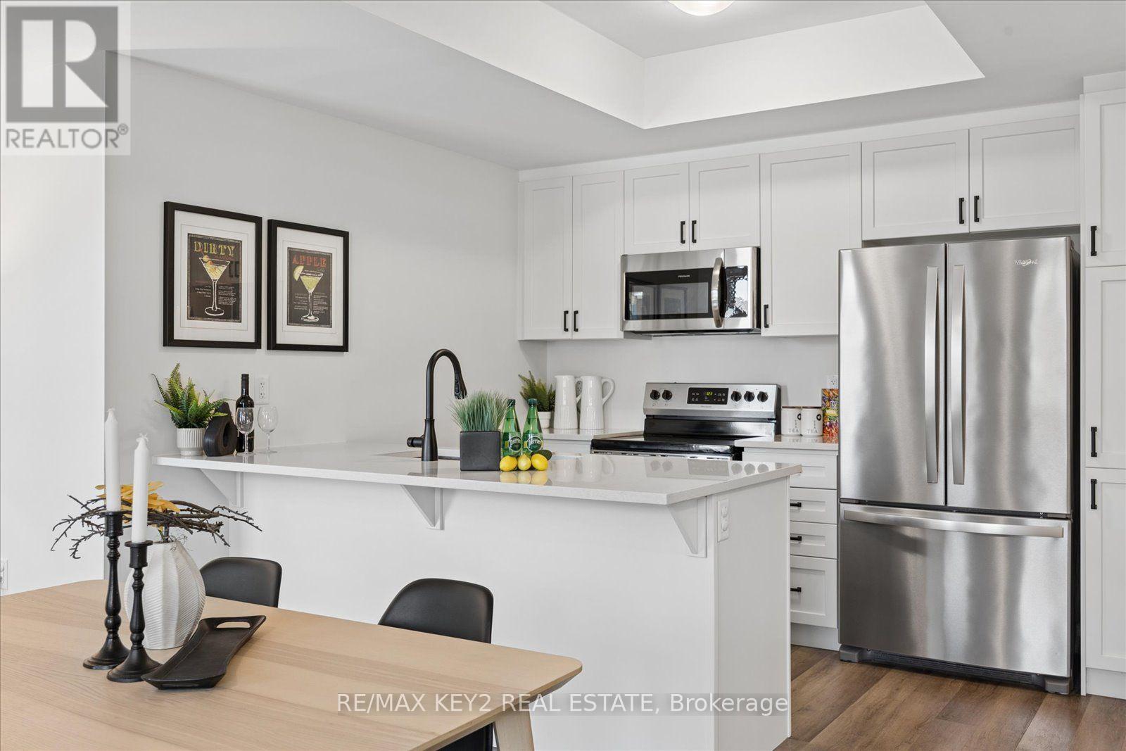 304 - 1034 Reflection Place, Pickering, Ontario  L1X 0L1 - Photo 6 - E13644716