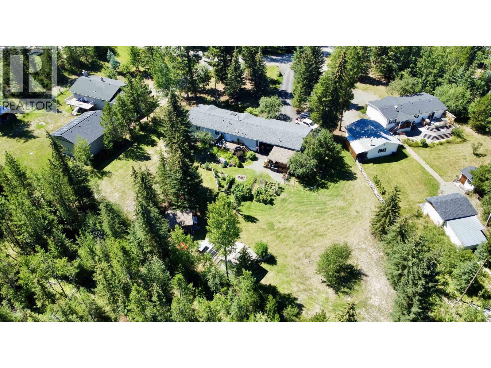 6485 Grey Crescent, Horse Lake, British Columbia  V0K 2E3 - Photo 5 - R3153289