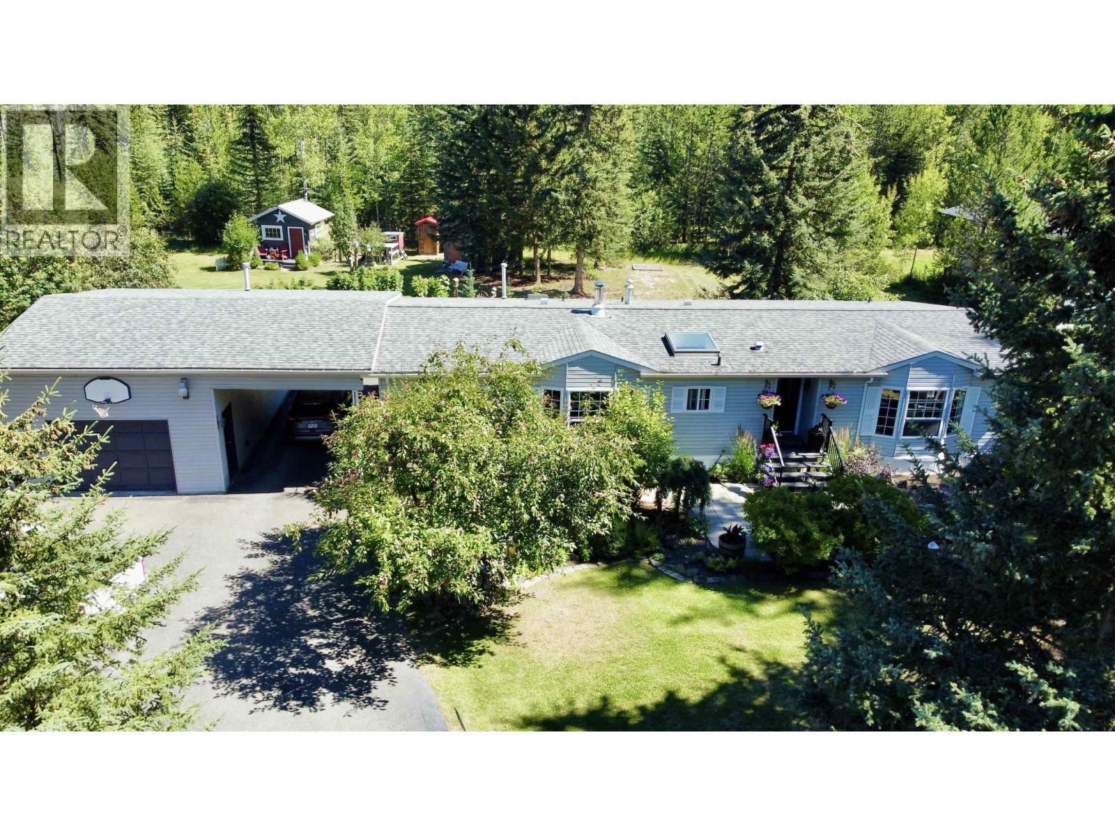 6485 Grey Crescent, Horse Lake, British Columbia  V0K 2E3 - Photo 4 - R3153289