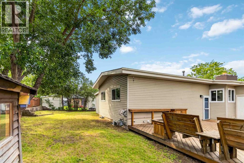 286 Kennedy Bay, Fort Mcmurray, Alberta  T9K 1P7 - Photo 3 - A2334671