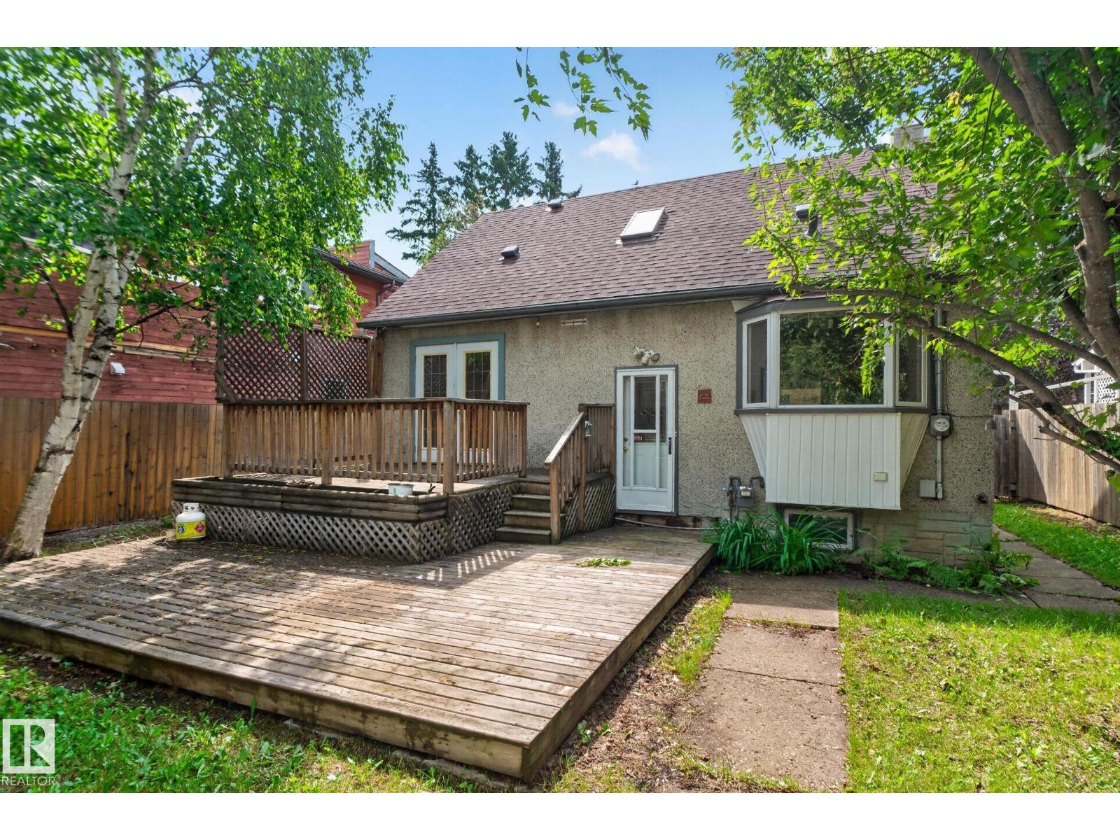 10508 67 Av NW NW, Edmonton, Alberta  T6H 1Z5 - Photo 5 - E4502349