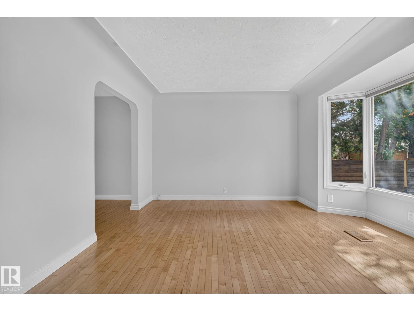 10508 67 Av NW NW, Edmonton, Alberta  T6H 1Z5 - Photo 13 - E4502349