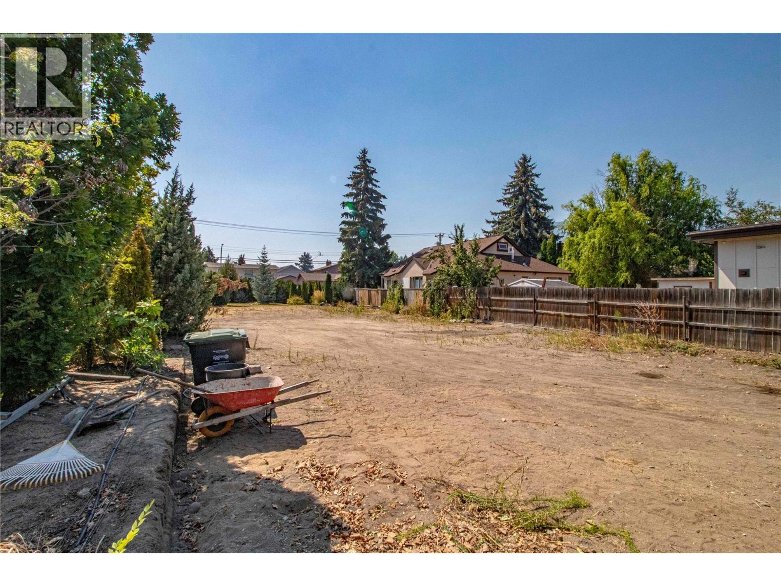 105 Lee Avenue, Penticton, British Columbia  V2A 3V9 - Photo 12 - 10394084