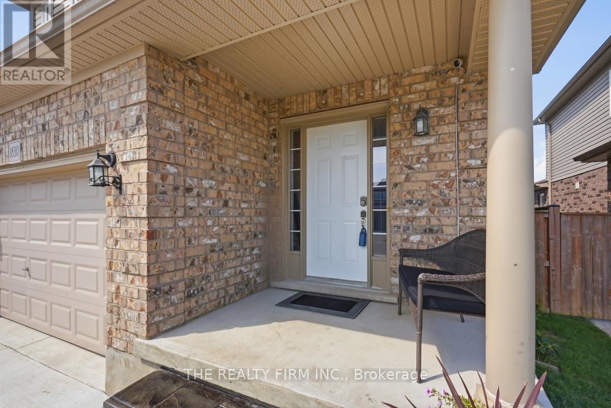 1830 Couldridge Way, London North, Ontario  N6G 5B4 - Photo 2 - X13644772