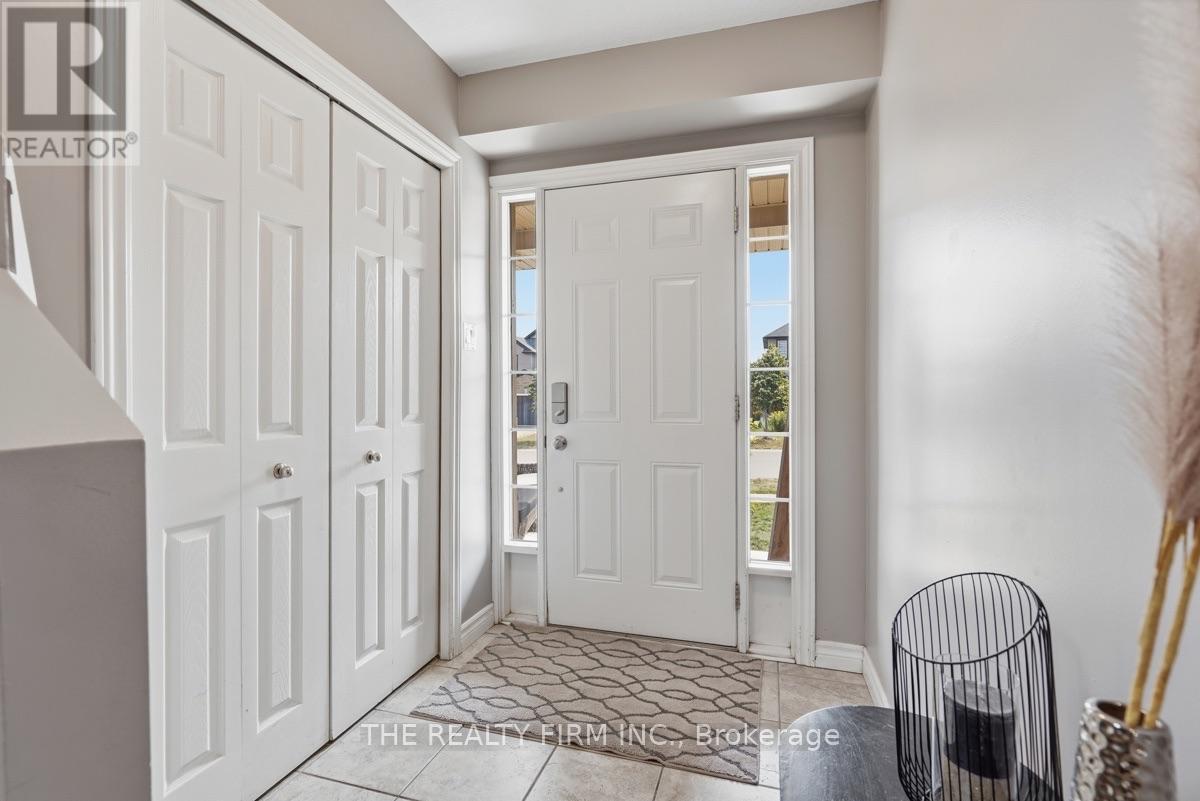 1830 Couldridge Way, London North, Ontario  N6G 5B4 - Photo 3 - X13644772