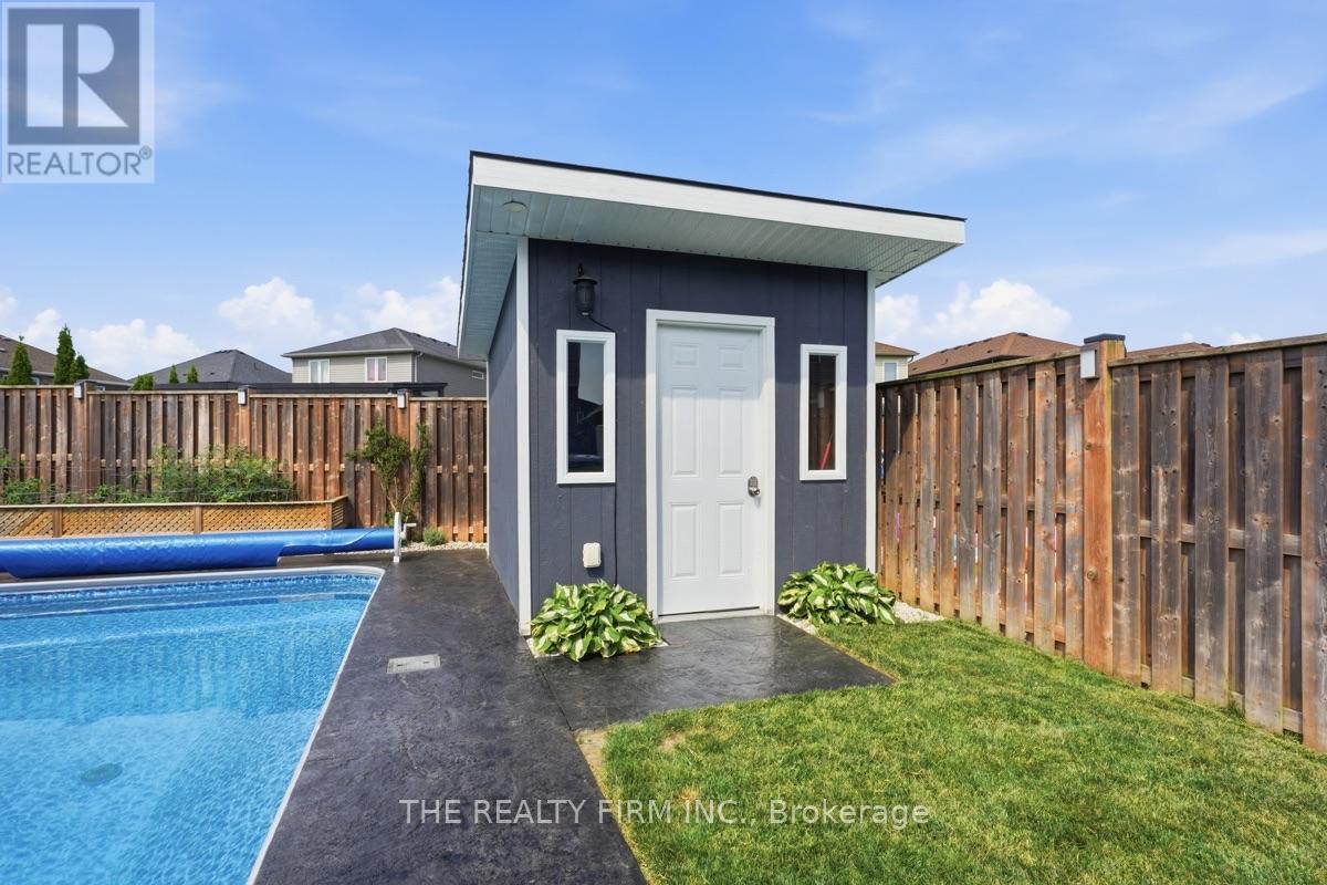 1830 Couldridge Way, London North, Ontario  N6G 5B4 - Photo 35 - X13644772