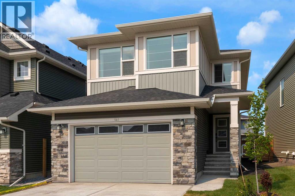 541 Baywater Manor SW, Airdrie, Alberta