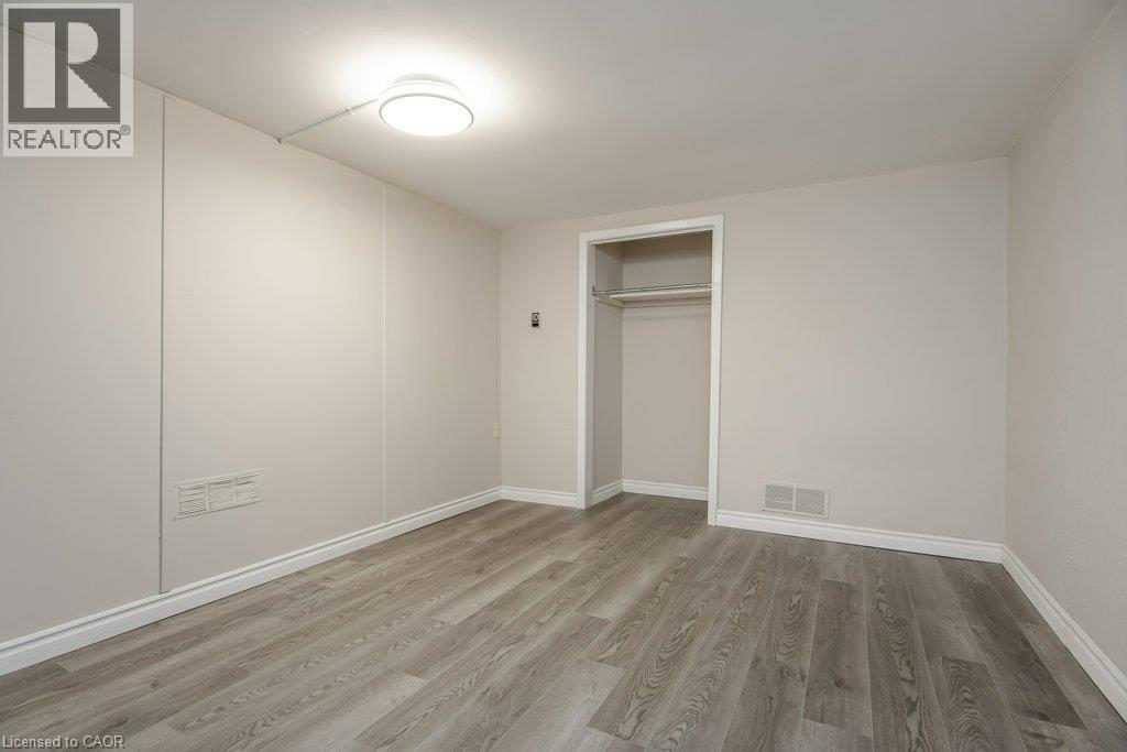 185 Cedarvale Crescent Unit# A, Waterloo, Ontario  N2L 4T3 - Photo 32 - 40853789