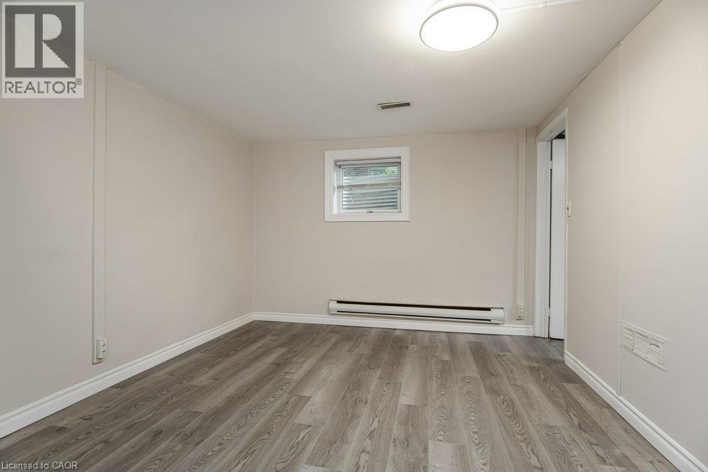 185 Cedarvale Crescent Unit# A, Waterloo, Ontario  N2L 4T3 - Photo 31 - 40853789