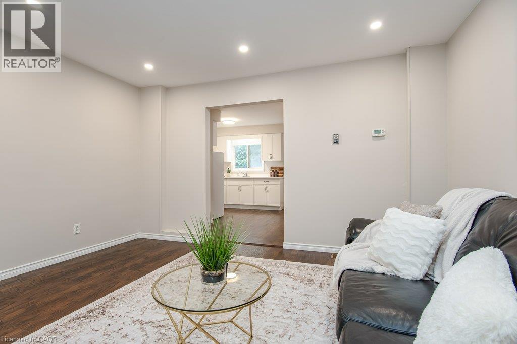 185 Cedarvale Crescent Unit# A, Waterloo, Ontario  N2L 4T3 - Photo 7 - 40853789