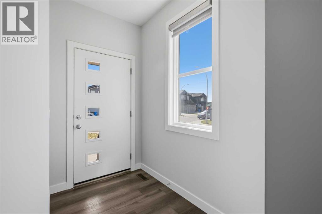 71 Belvedere Green SE, Calgary, Alberta  T2A 7L5 - Photo 2 - A2332635