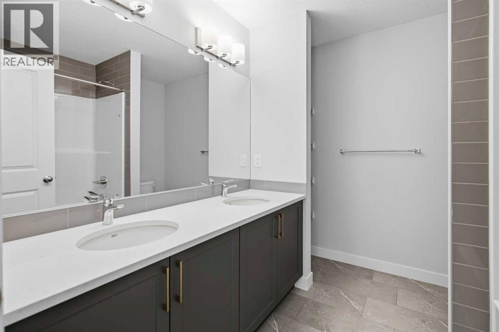 71 Belvedere Green SE, Calgary, Alberta  T2A 7L5 - Photo 30 - A2332635