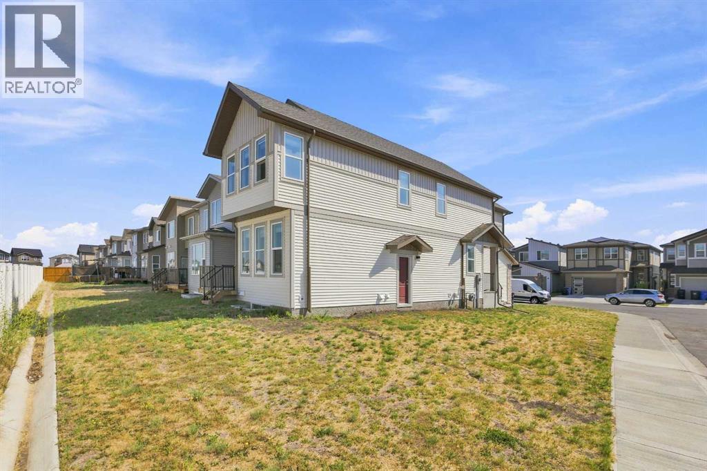 71 Belvedere Green SE, Calgary, Alberta  T2A 7L5 - Photo 34 - A2332635