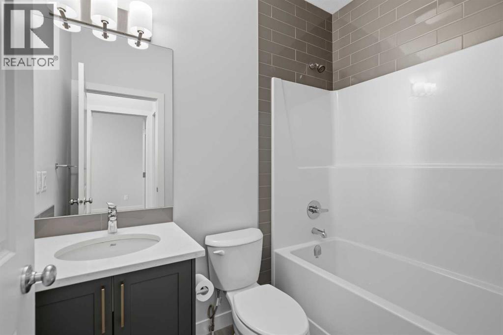 71 Belvedere Green SE, Calgary, Alberta  T2A 7L5 - Photo 5 - A2332635
