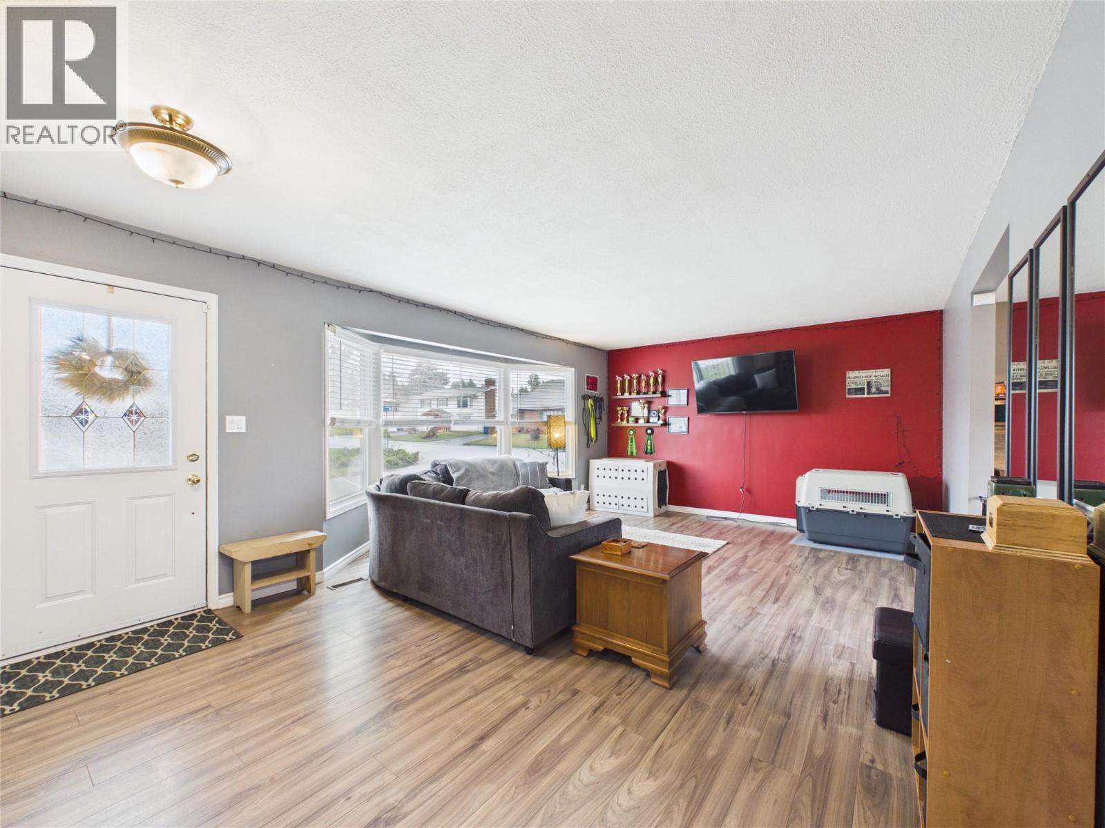 2320 5th Street S, Cranbrook, British Columbia  V1C 4Z7 - Photo 5 - 10397007