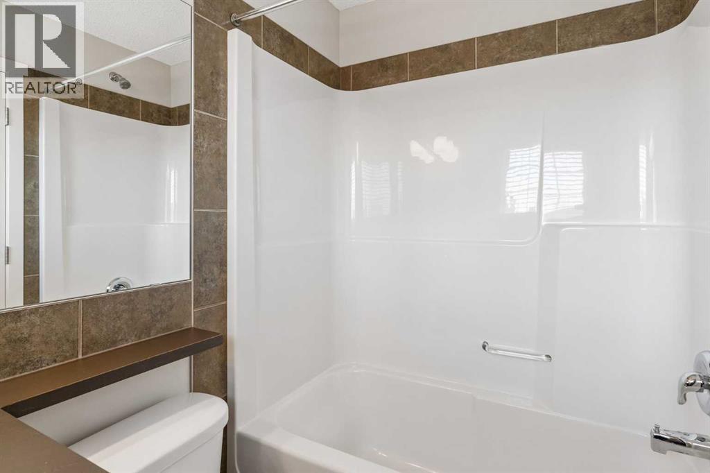 175 Panamount Way NW, Calgary, Alberta  T3K 0S8 - Photo 17 - A2333602