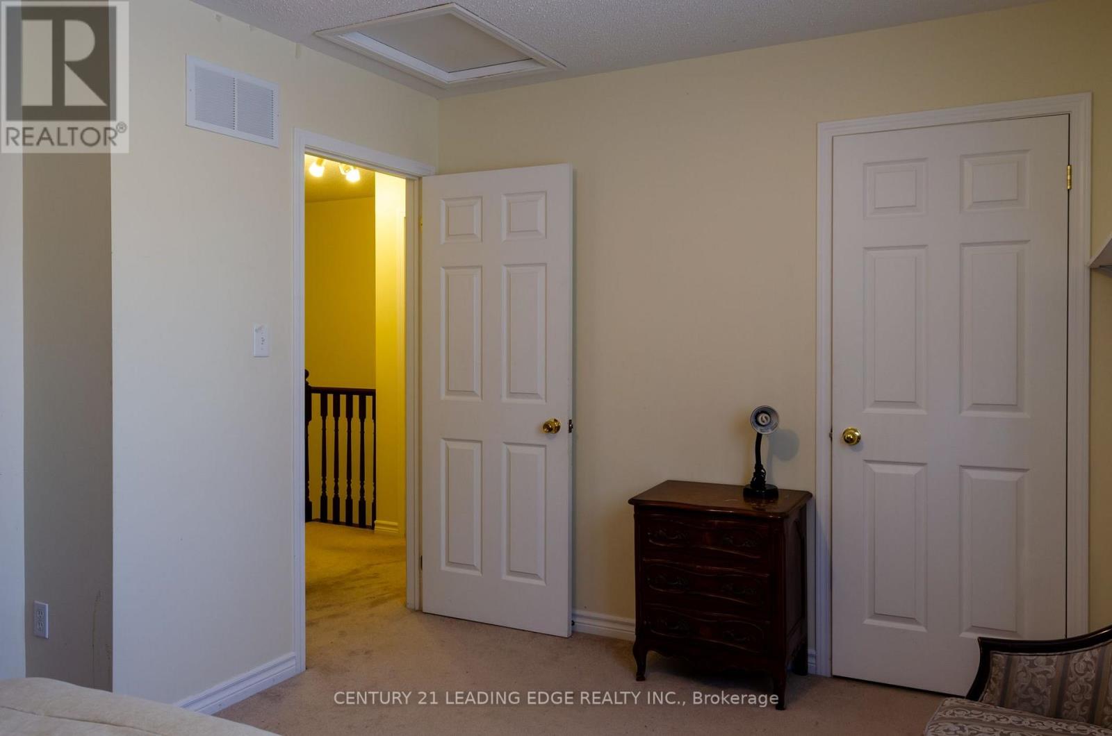 Room - 1218 Macinally Court, Oshawa, Ontario  L1K 0B8 - Photo 6 - E13644358