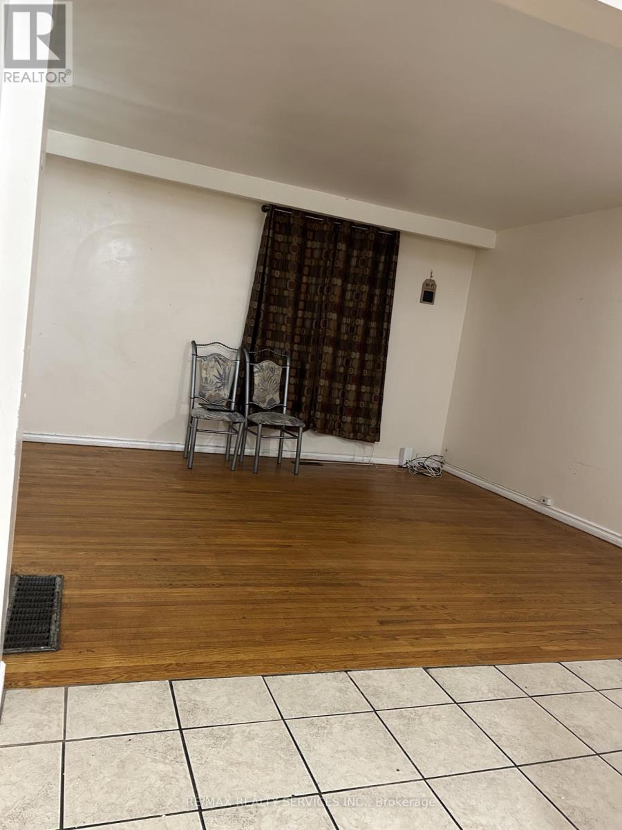 100 Sutherland Avenue, Brampton, Ontario L6V 2H7 - Photo 4 - W13644700