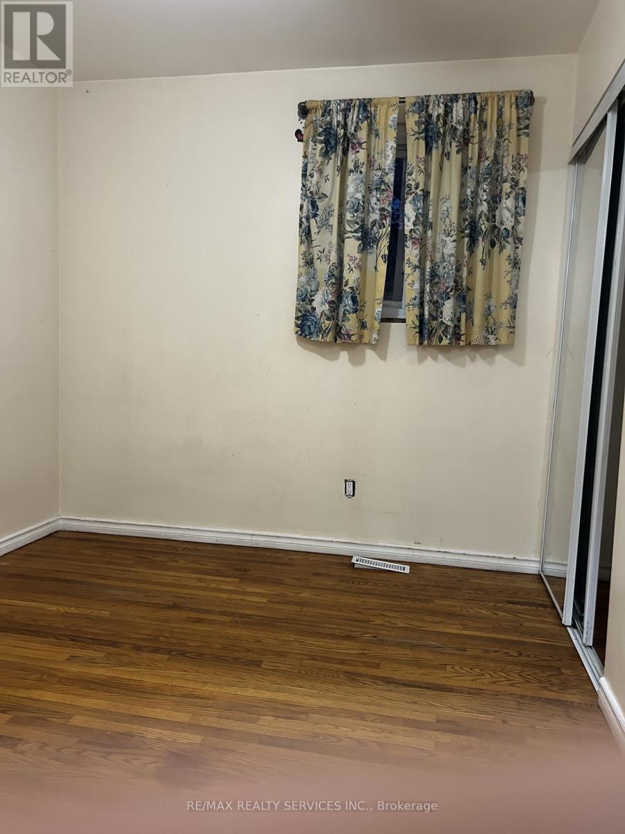 100 Sutherland Avenue, Brampton, Ontario L6V 2H7 - Photo 6 - W13644700