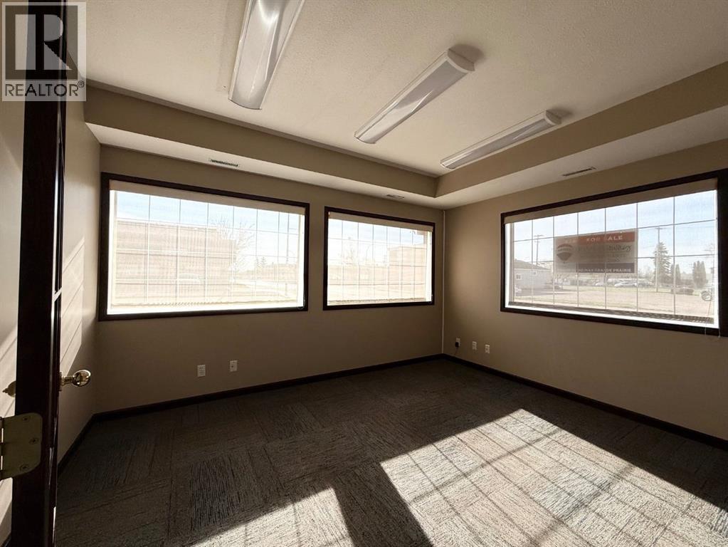 105, 106, 108, 9824 97 Avenue, Grande Prairie, Alberta  T8V 7K2 - Photo 10 - A2271623