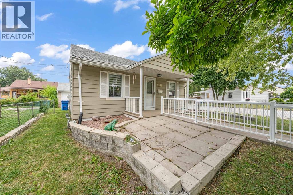 1592 Prince Road, Windsor, Ontario  N9C 3B3 - Photo 5 - 26018594