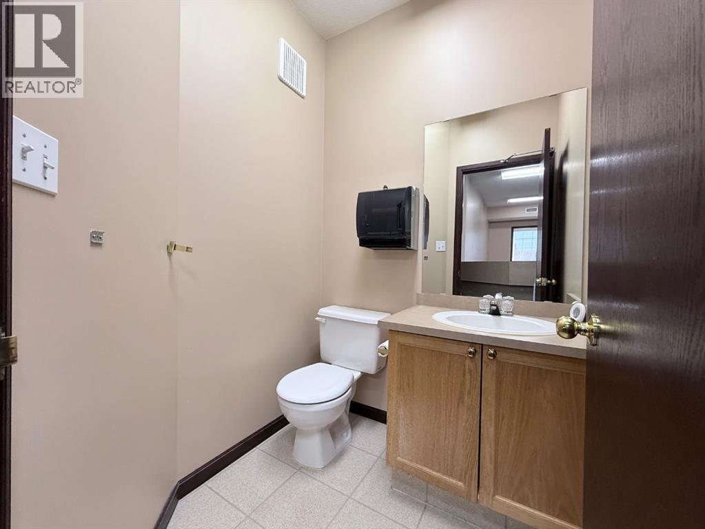 105, 106, 108, 9824 97 Avenue, Grande Prairie, Alberta  T8V 7K2 - Photo 24 - A2271623