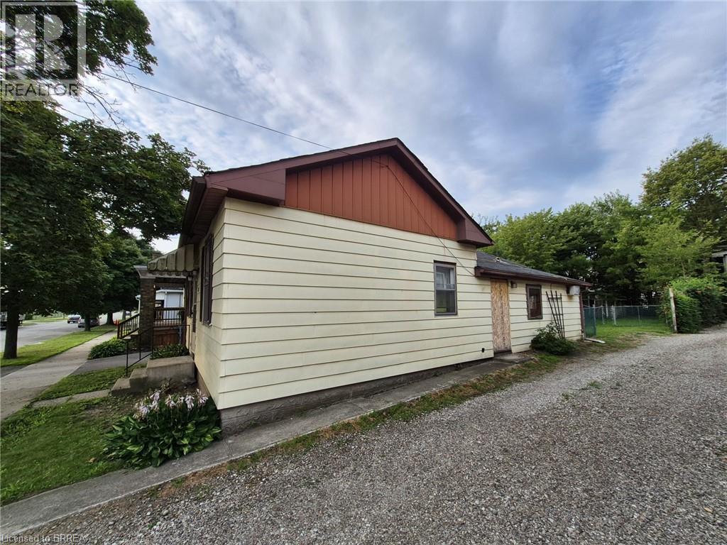 148 Pearl Street, Brantford, Ontario  N3T 3P4 - Photo 5 - 40853174