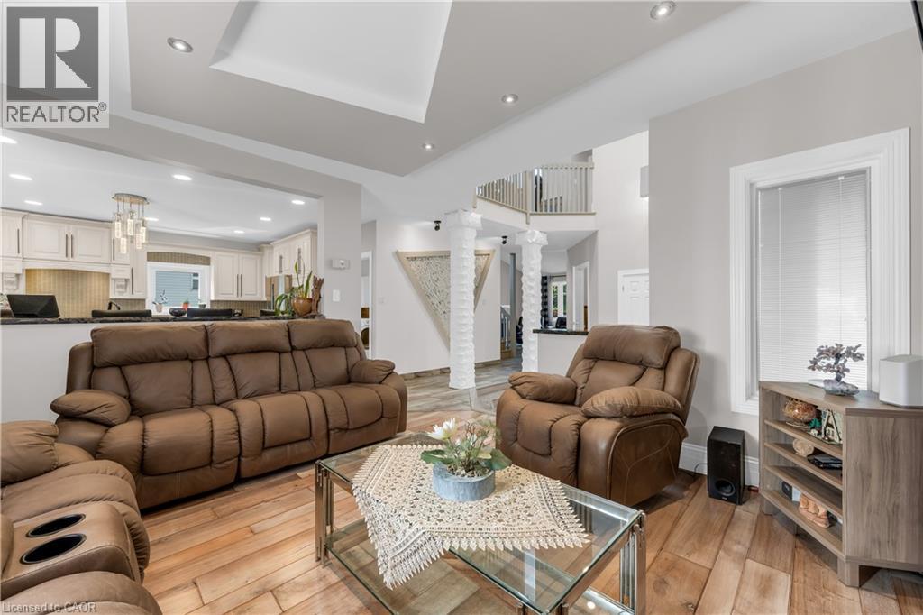 847 West 5th Street, Hamilton, Ontario  L9C 5R4 - Photo 8 - 40841633