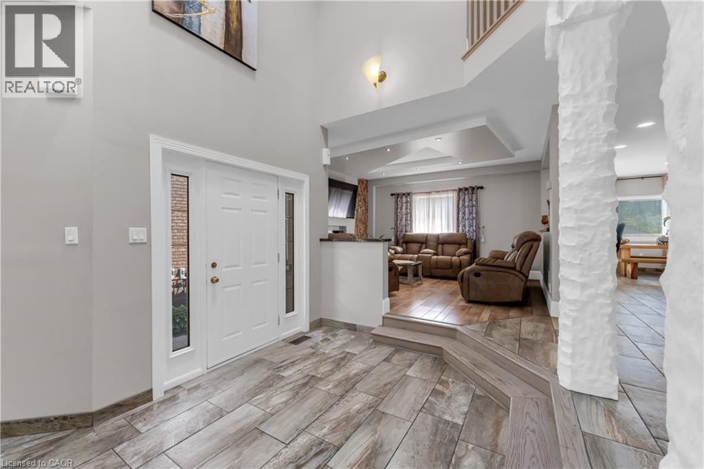 847 West 5th Street, Hamilton, Ontario  L9C 5R4 - Photo 5 - 40841633
