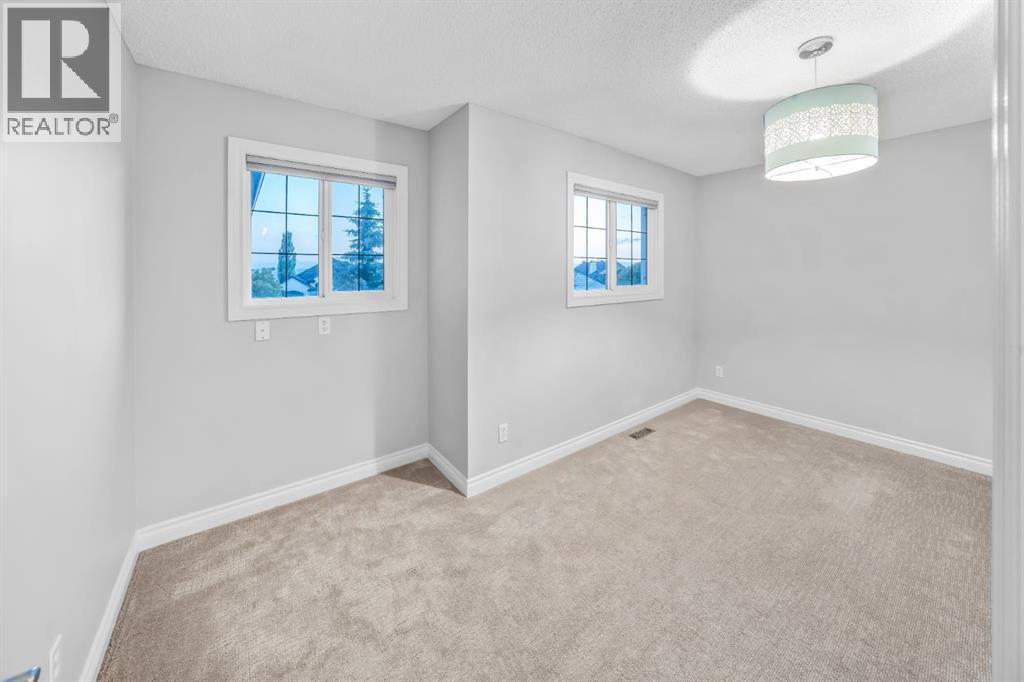 255 Gleneagles View, Cochrane, Alberta  T4C 2H5 - Photo 22 - A2329513